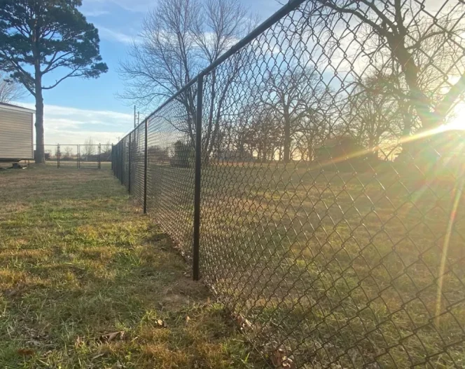 LocalFenceBuilders Just Do It Fencing LLC Rogers, AR